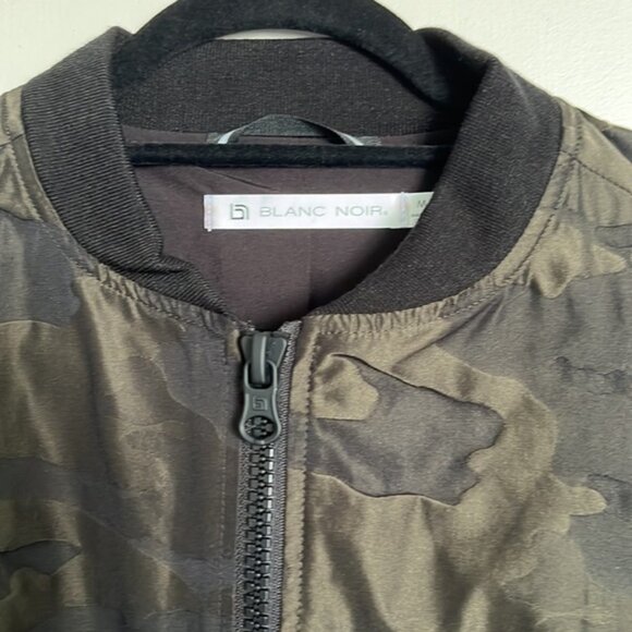Woman’s jacket, Blanc Noir size, medium camouflage, military green - Picture 2 of 7